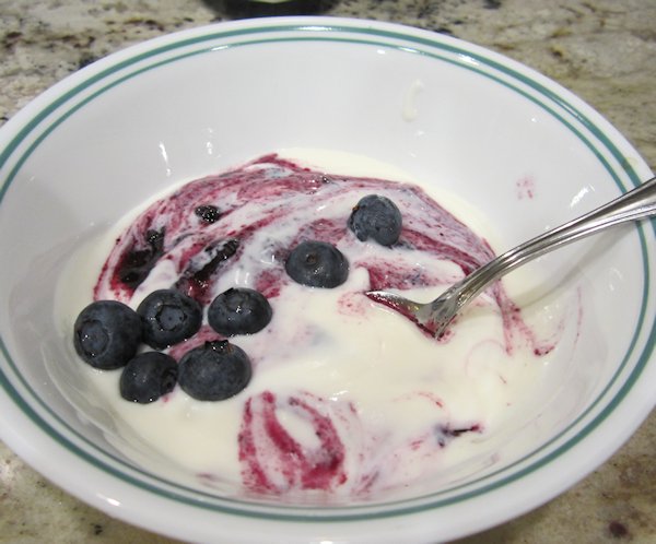 Yogurt with Blueberries
